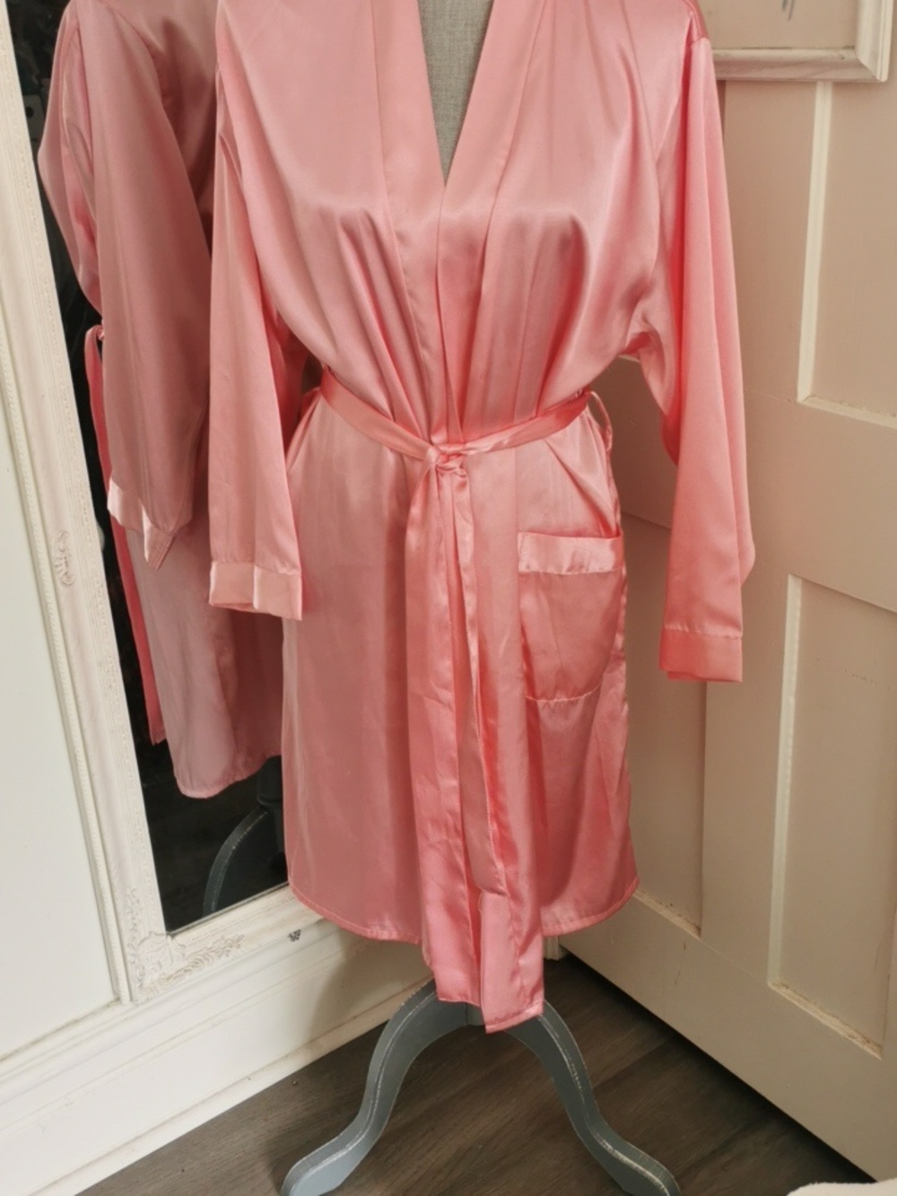 Vintage Satin Secret Possessions Pink Girly Robe Bridal Wedding. Size M